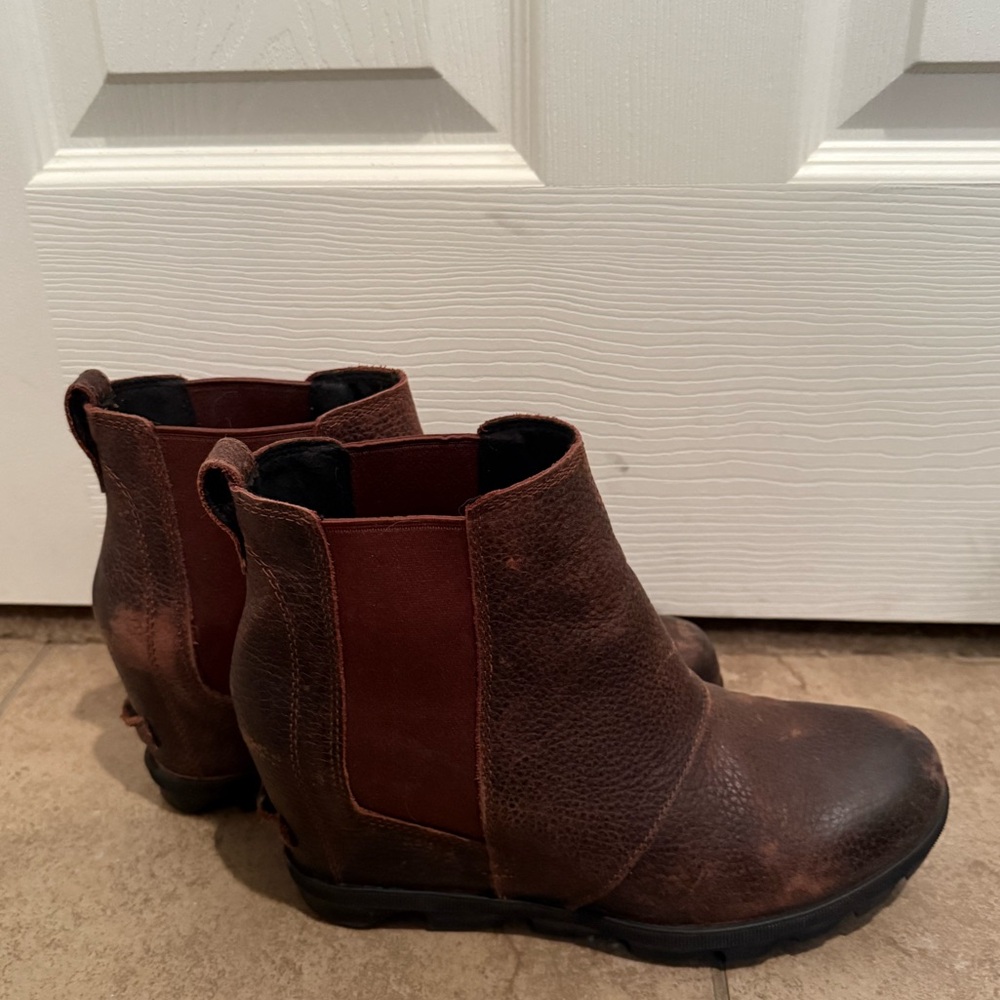Sorel brown ankle boot